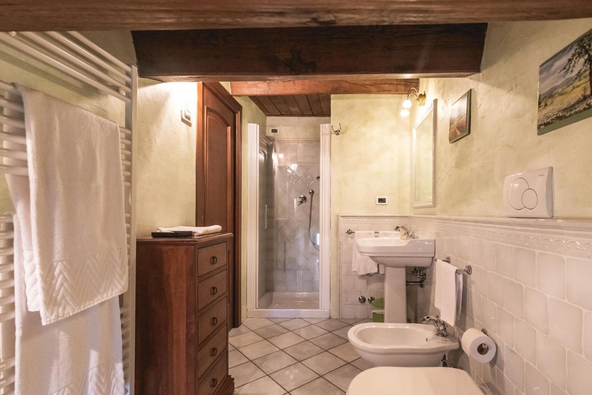 La Dell'ambra Bed & Breakfast *